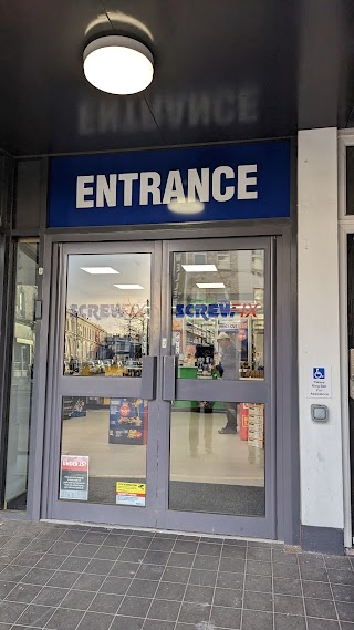 Screwfix Walworth Road