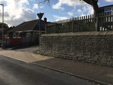 Longroyde Primary School