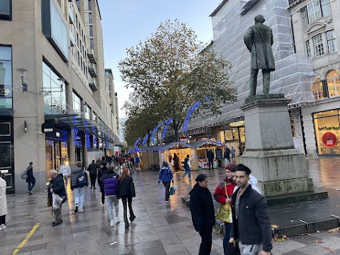 VANS Store Cardiff