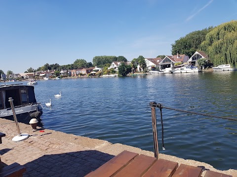 The Anglers Walton Thames