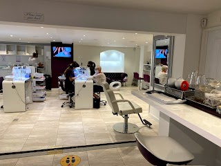 Magic Nail Bar Beauty Salon Watford High Street Nails