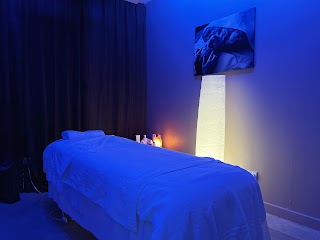 PURE Spa & Beauty (Renfrew)