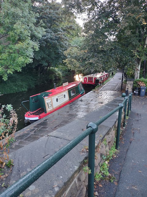 The Boathouse Inn