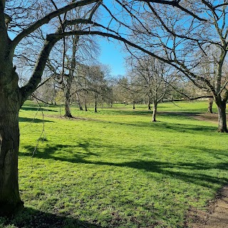 Great Linford Park