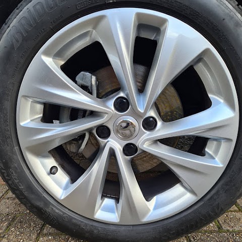 Wheels2U (Mobile Alloy Wheel Repairs)