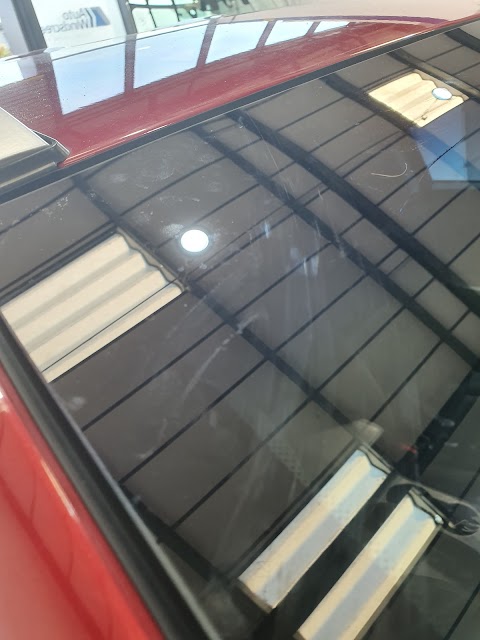 Auto Windscreens