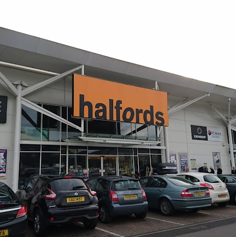 Halfords - Bracknell