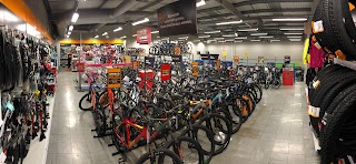 Halfords - Frome