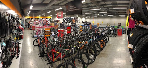 Halfords - Frome