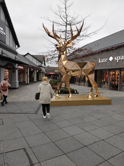 Le Creuset - Cheshire Oaks