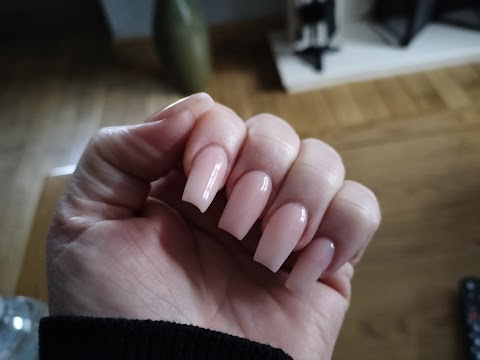 Elegant Nails