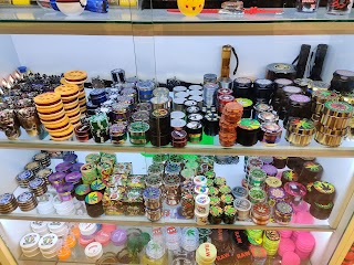 420 BOXED IN Smoke shop