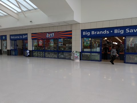 B&M Store