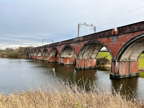 Dams to Darnley Country Park