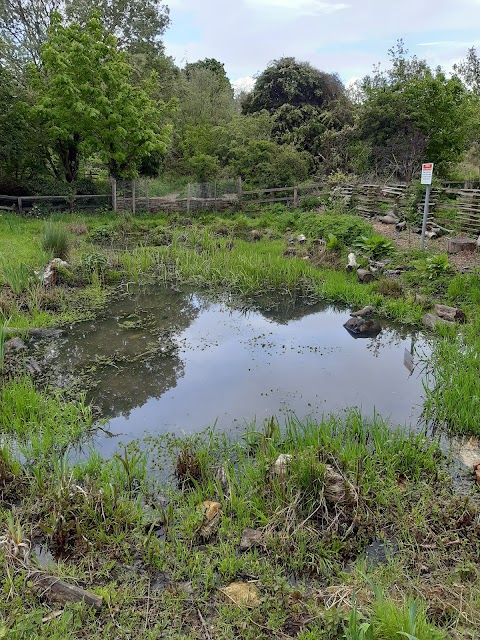 Bradlaugh Fields & Barn