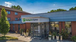 Holiday Inn Express Preston - South, an IHG Hotel