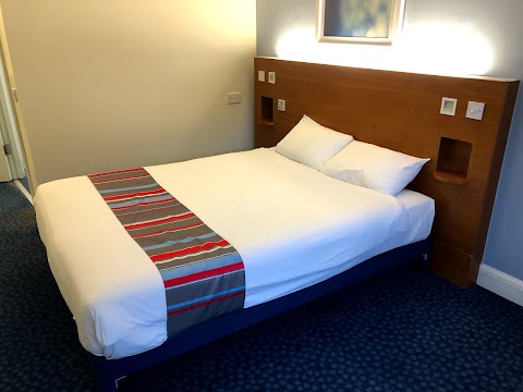 Travelodge Cardiff Airport