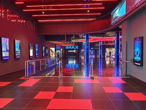 Cineworld White Rose Centre