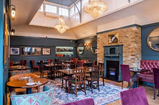 The Bear Pub, Esher