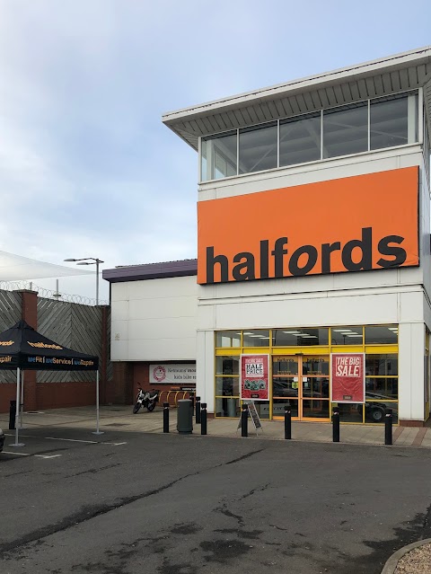 Halfords - Hull St Andrews Quay