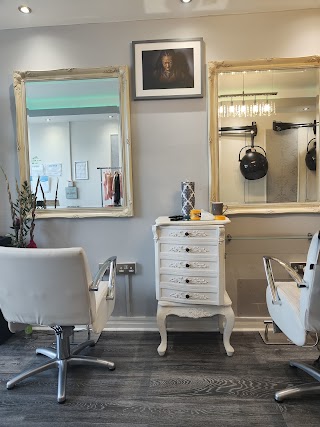 Plush Hair & Beauty Lounge