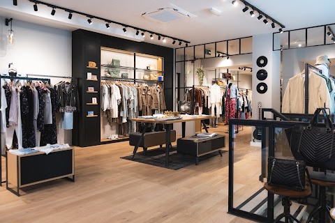 IKKS PARIS FLAGSHIP STORE