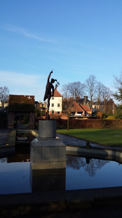 Rowntree Park Reading Cafe