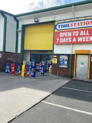 Toolstation Leigh