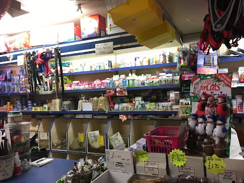 Oldham‘s Pet & Garden Supplies