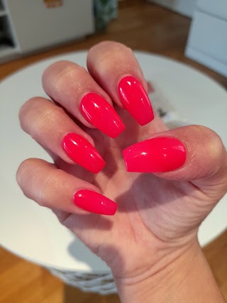 KK Nails & Beauty