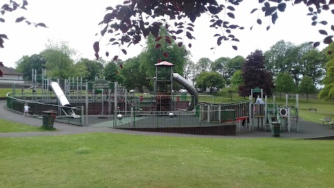 Pittencrieff Park