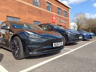 Tesla Service Bristol Lysander Rd.