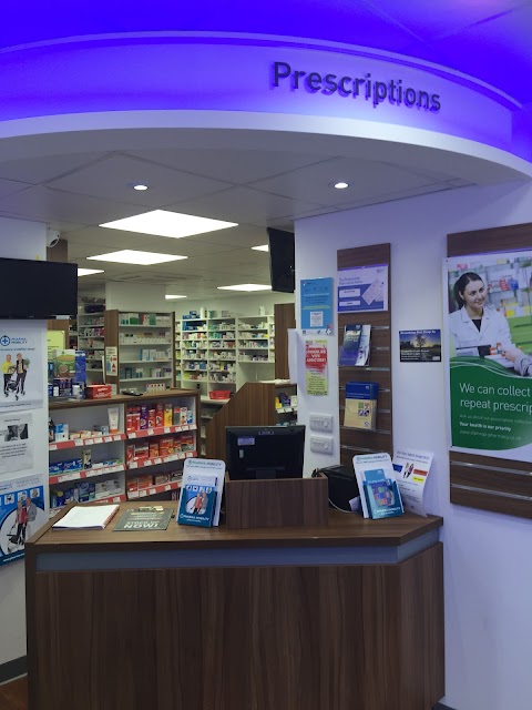 Lindsay and Gilmour Pharmacy Craigmillar