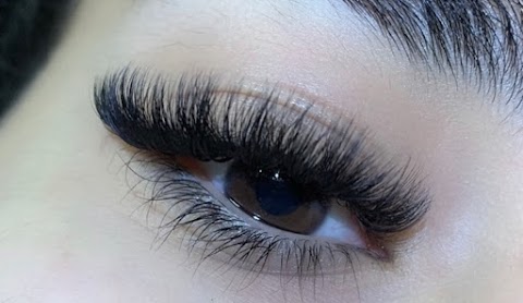 Eyelash Extensions & Gel Nails Manchester