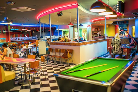 JR's - Indoor & Outdoor Play, Bowling & American Diner