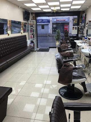 Georges Barbers / ladies Hairdressers upstairs/sunbed