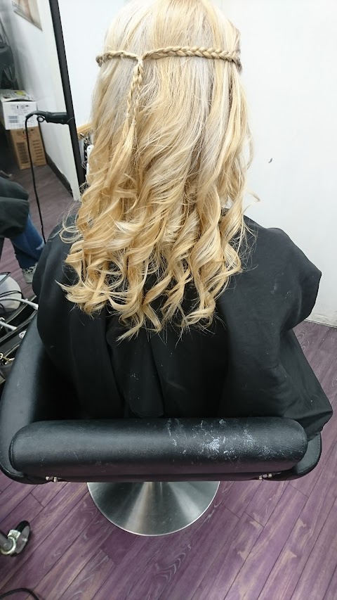 Top Cut Hairdressing