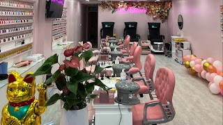 Nail emporium