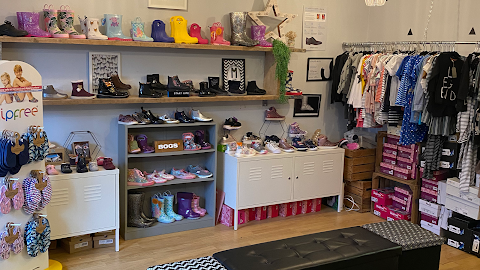 Minis Shoe Shop