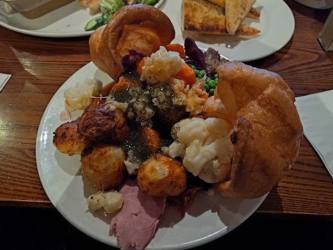 Grove Farm - Dining & Carvery