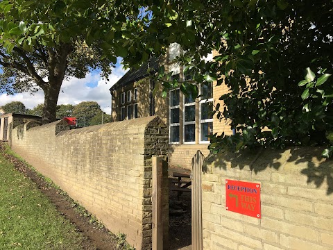 Longroyde Primary School