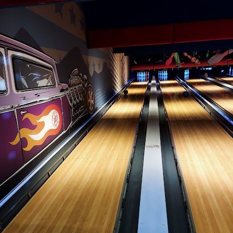 JR's - Indoor & Outdoor Play, Bowling & American Diner