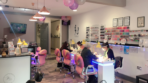 YU Nail & Beauty Studio