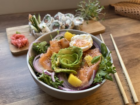 RollnRoll Ltd sushi and poke bowl for delivery