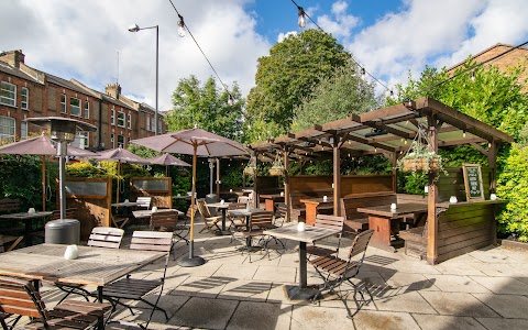 Tulse Hill Hotel