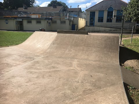 Buckfastleigh Open Air Pool & Skatepark