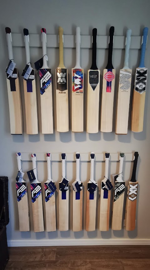 Custom Cricket 201