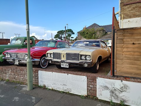 Hayling Garage