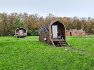 Ernest's Retreat Glamping Site (Static Caravan Park)