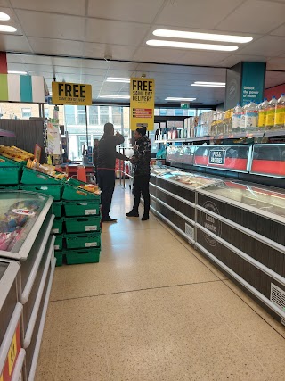 Iceland Supermarket London